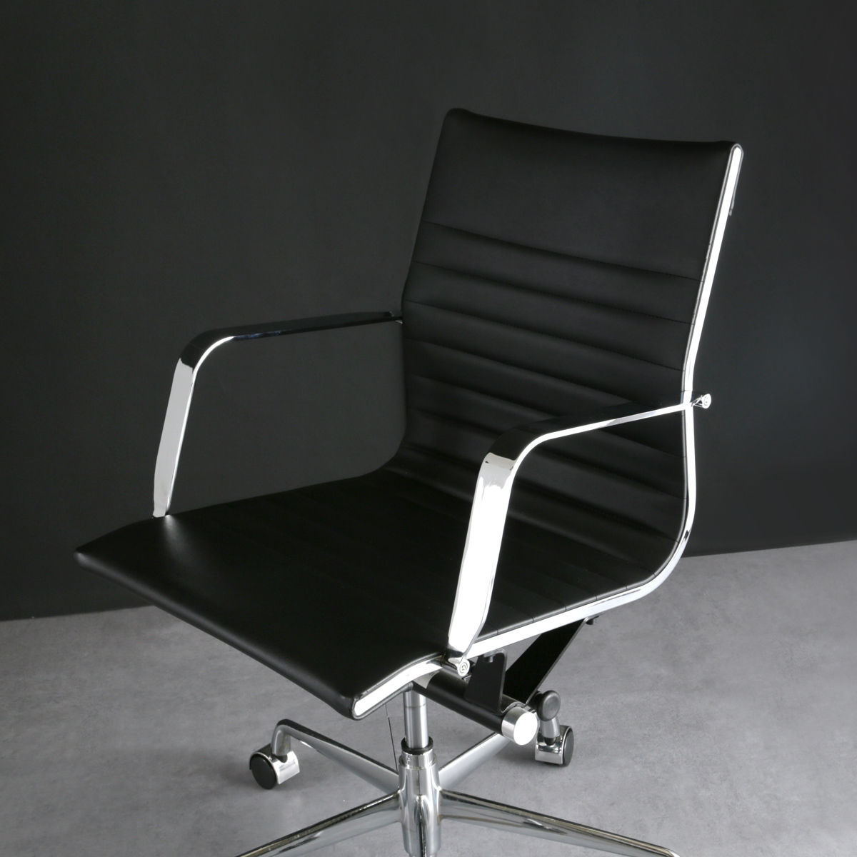 ビジネスチェアIT ローバック 幅550 奥行600 高さ880-960 IT-6842 通販 - オフィスチェア・事務椅子 | オフィス家具のカグクロ