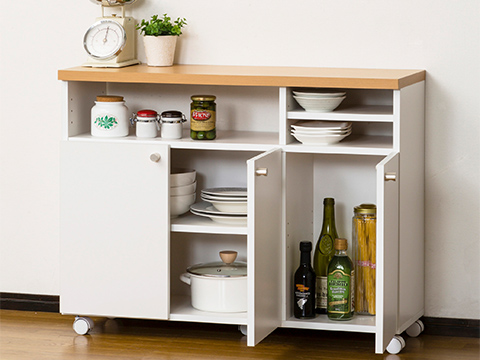 扉収納＋可動棚