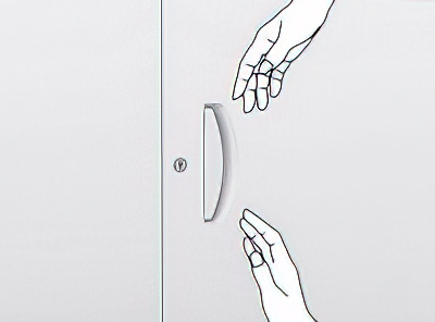 開きやすい大型取手